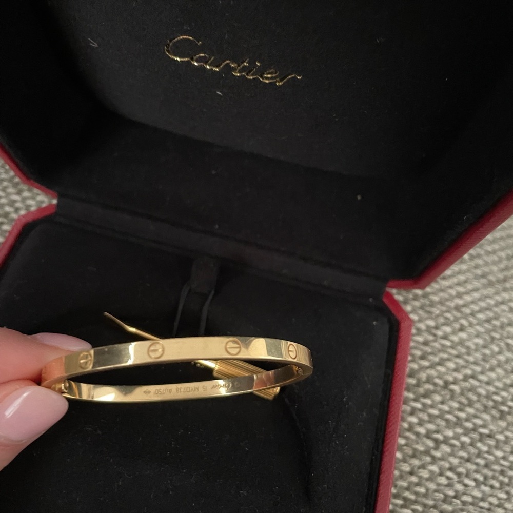 Cartier love bracelet size small size 15.๐โก๏ธ - Picture 2 of 5